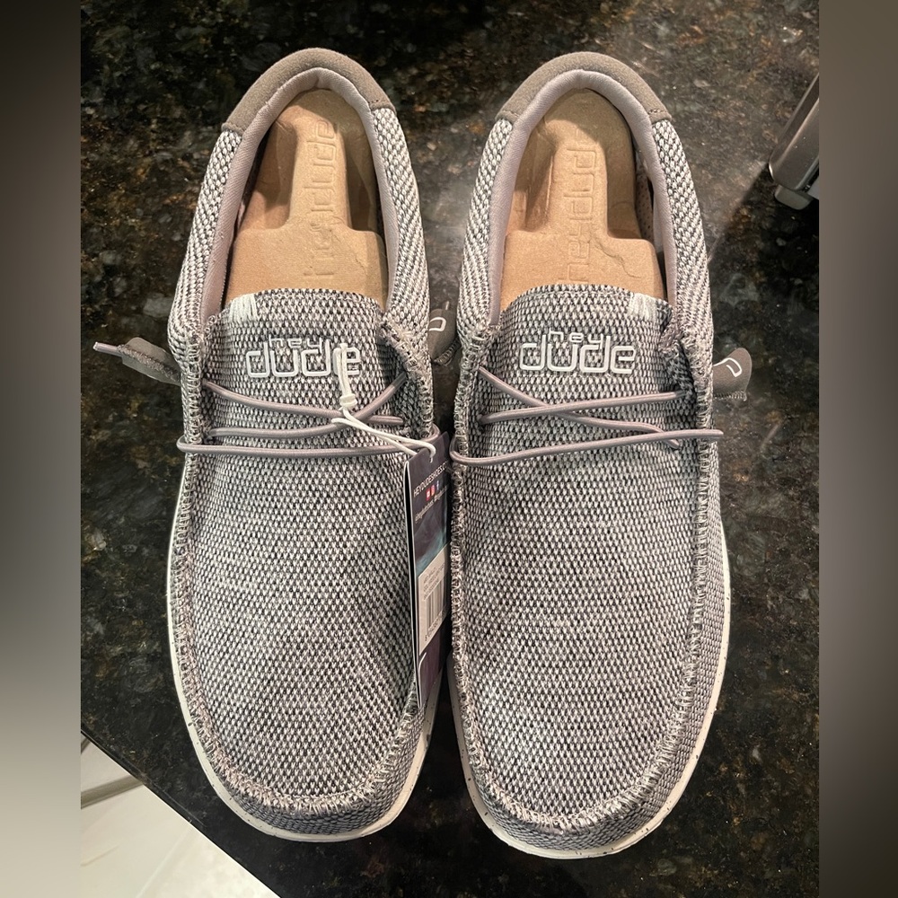 Hey Dude- Wally Free Light Grey